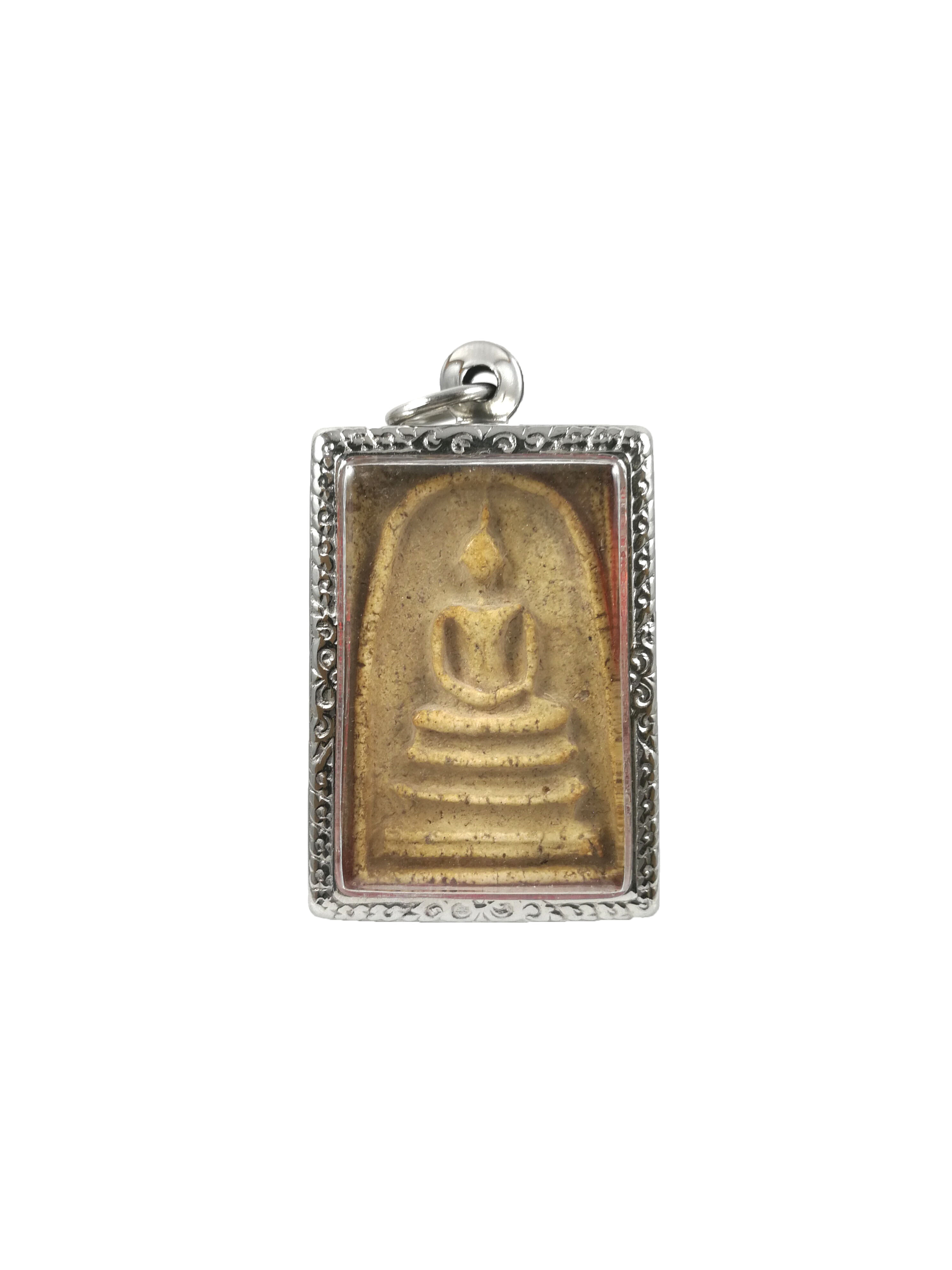 Phra Buddhachan Toh Phromarangsi was the first to create Phra Somdej.