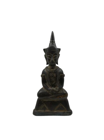 Phra Ngan Statue 帕婴