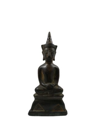 Phra Ngan Statue 帕婴