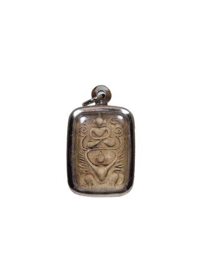 Luang Phor Parn amulet 龙婆班, Buddha meditating on a Hanuman.