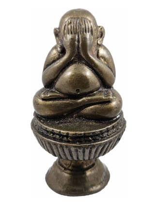 Phra Pidta Statue