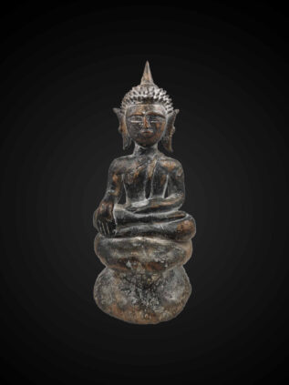 Earth Touching Buddha – Rustic Form – 19 cm