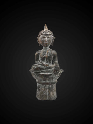 Earth Touching Buddha – Compact Form – 19 cm