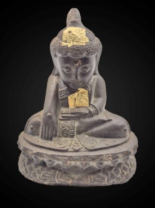 Shan Style Bronze Earth-Touching Phra Upkaut – 24 cm