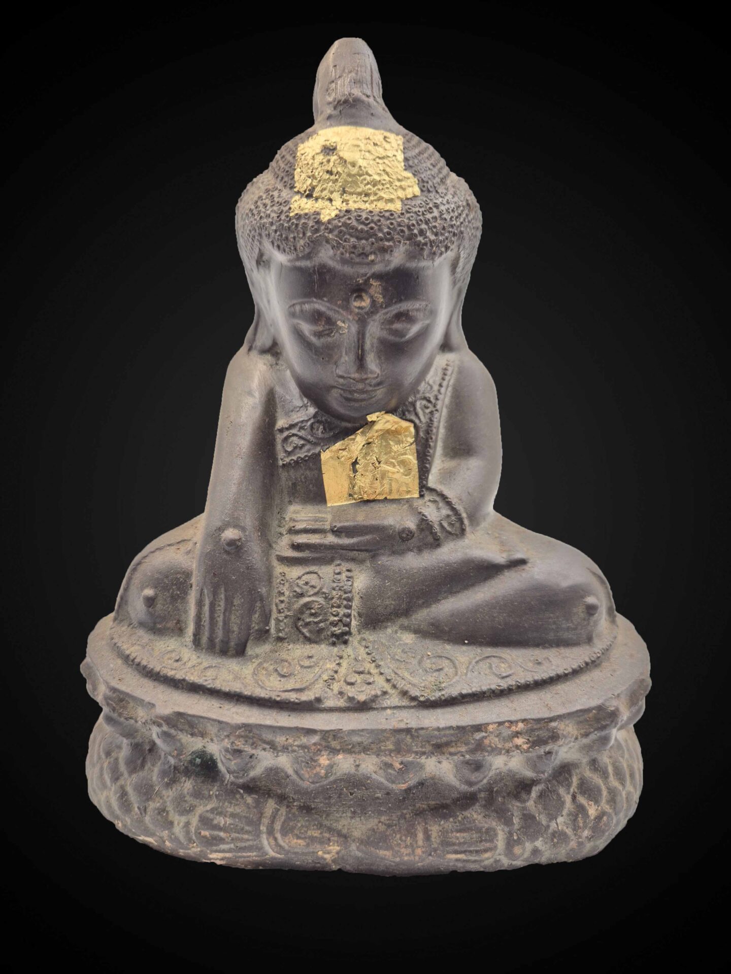 Shan Style Bronze Earth-Touching Phra Upkaut – 24 cm